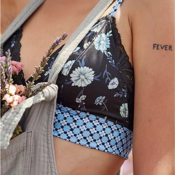 Aerie Shine Triangle Bralette size S - Picture 1 of 7